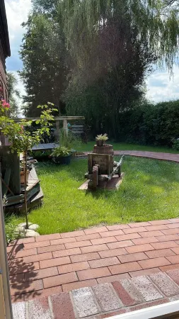 Gulfhof Ferienwohnung "baltrum" mit Wunderschönem Blick ins Naturschutzgebiet Отели в г. Илов