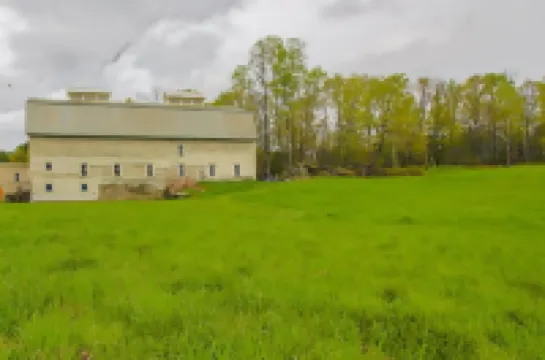 Great Ski or Summer Rental - 5 miles to Okemo/Ludlow, 25 Gorgeous Acres