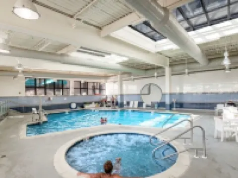Breathtaking Ocean View, Beachfront Condo-Steps to Beach/Pools, Sea Colony East ベサニー・ビーチ周辺のホテル