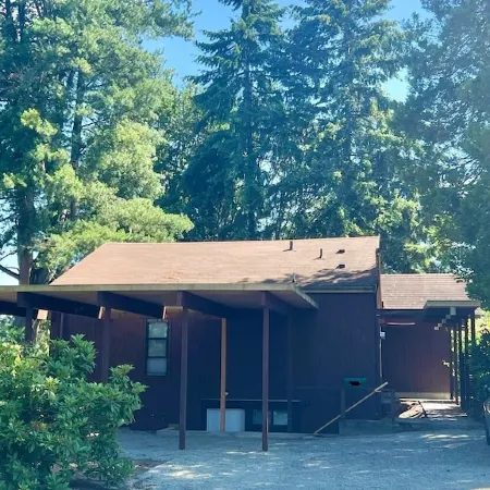 Newly Renovated, AC, Walkable, Central Downtown Bothell