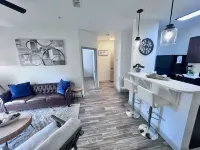 Cozy-King 1-bedroom w/pool & gym