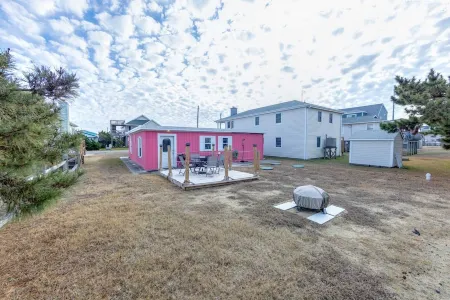 Pet Friendly - 2 Minute Walk to Beach -  Updated and Modernized Spotless Clean