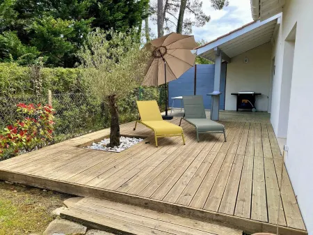 Au Coeur du Village, Mais. 3 ch, 2 Salles D'eau,10 mn à Vélo de la Plage, à 2 km