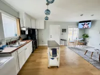 Private Detached Guest House Close to Historic Charleston