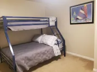 Recharge in quiet mountain neighborhood! Great 180 views! Nearby hiking &skiing!