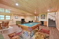 Lakefront Cabin w/ Pool Table+Waterfall: Northwoods Nostalgia + Modern Amenities