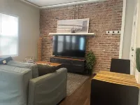 Newly Renovated Downtown Apartment