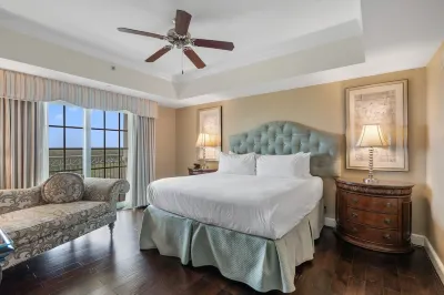 Lux 2-Bedroom at Grande Towers