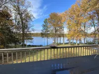 Stunning Views on Tranquil Lake. - Wifi