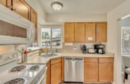 SLC Close to Skiing, Canyons, Downtown