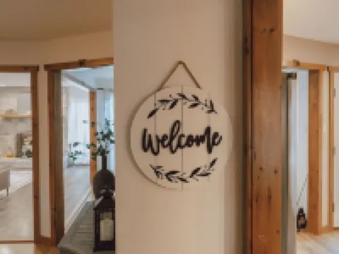 ClubDivot - A Modern Farm Style  Home with Pool and Backyard Bar Hoteles en Vineland