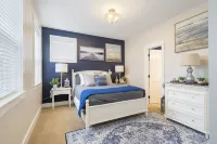 Olivia Beach! Hot Tub! Community Pool! 5 Minute Walk to Beach!