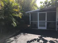 Beach & Downtown with Pool Hotels near Delray Beach Tri Rail Station