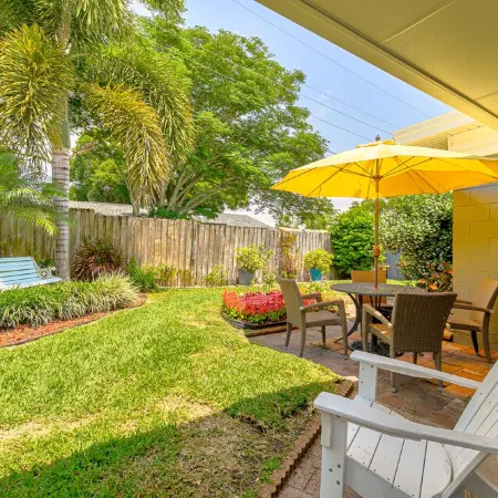 SPACIOUS RANCH HOUSE  TO ENJOY THE TAMPA BAY- CLEARWATER AREA