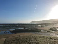 Beautiful Cosy Cottage On The Cliff Top With Stunning Sea Views Hoteles en Hawsker-cum-Stainsacre