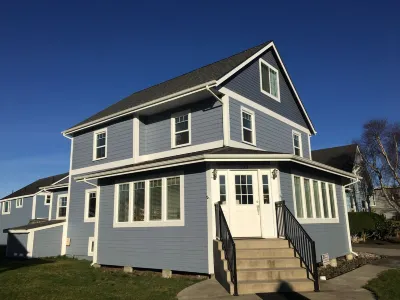 Beautiful Historic 5 Star Home on the River's Edge in Seaside. Walk to Downtown. Hotels near Seaside Museum & Historical Society