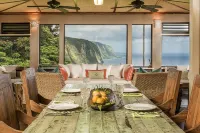 Luxury 4Br Estate with Ocean Views, Pool, Slide & Gourmet Kitchen- Waipio Heaven