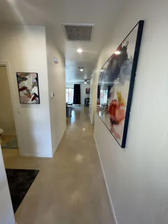 2,100 sqft "GEM" in highly desirable Casas Adobes. 2 minute walk to Golf Resort! Отели рядом с достопримечательностью «Тохоно Чул | Гарденс, Галлерис, энд Бистро»