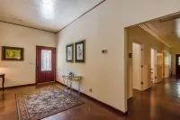 Hannah House ~ Your Vacation Awaits! Hotels in Madison County