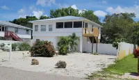 3Mi 2 Beach Updated in 2023 Spacious Private Baths Kit Close to 20 Restaurants
