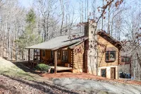 Relax in Nature's Beauty: Private Log Cabin w/ Two Spacious, Open Living Areas - Gym