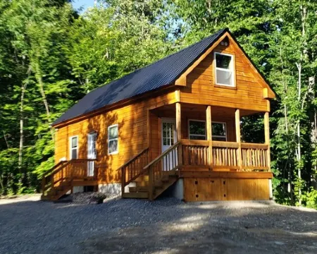Bear Cabin: Charming 2-bedroom cabin with WiFi, AC in marvelous Sebec 皮斯卡特奎斯縣酒店