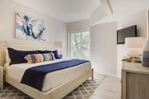 Renovated/Direct Ocean FT/1BR/1.5BA/Pool/Spa/Walk-in Shower/Roku Smart TVs/WiFi