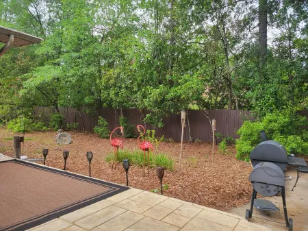 Borders Coastal Carolina University  25 min from  beach.  Quiet neighborhood. Отели рядом с достопримечательностью «Конуэй Риверуок»