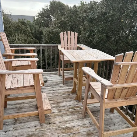 3 Bed/2.5 Bath 1450 sq ft with Large Open Floor Plan, 3 Min Walk to Beach