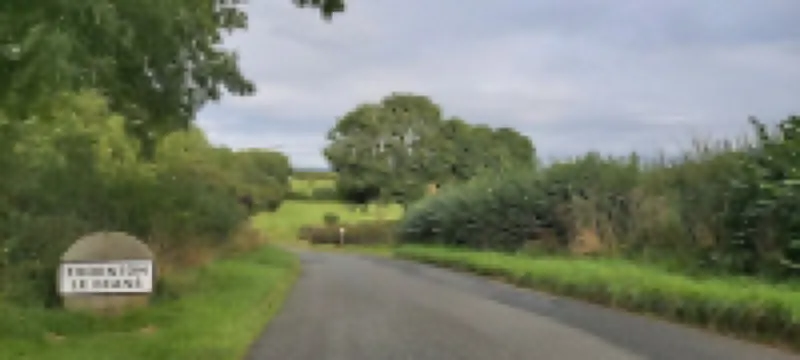 Willow Cottage 4 bedroomCosy stopover, dogs welcome