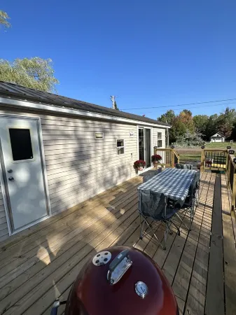 Cozy Park Model minutes from many of UPs popular attractions & UTV/ATV Snow Trls