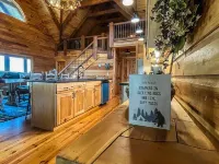 NEW Twin River Cabin - 3 Bedroom Lodge Cabin - Views Soquee River Hotele w: Demorest