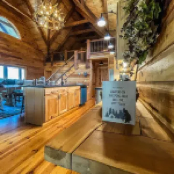 全新雙河木屋 - 三卧室山林木屋 - Soquee河景