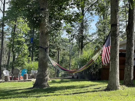 Cozy Lakeside Homestead