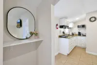 "The Gateway Studio" Private Minimalist Escape in the Heart of Tampa