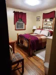 House / hot tub/pet friendly
