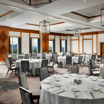 Renaissance Boulder Flatiron Hotel