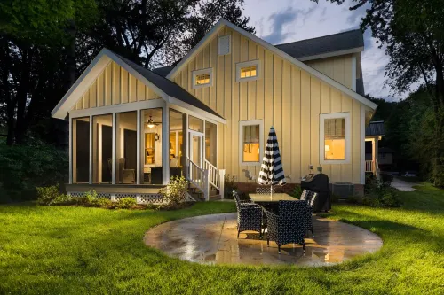 Tuck'd Away - Newly Built Vacation Home Located in Downtown Saugatuck
