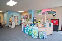 Summer Winds, First Floor Poolside, Oceanfront 3br. 2.5ba. Sleeps 9 Linens incl.