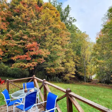 Quiet 3 bedroom 10 mins from the Ski Slopes