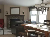 Sunny 3 Bedroom Ski In/ Ski Out to Toll House.