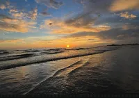 AMAZING BEACHFRONT CONDO 4TH FLOOR CORNER UNIT ON TREASURE ISLAND BEACH!