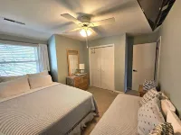 Lovely Mallard Lakes townhome, minutes from Fenwick and OC beaches. Hotels near Viking Amusements and Thunder Lagoon Waterpark