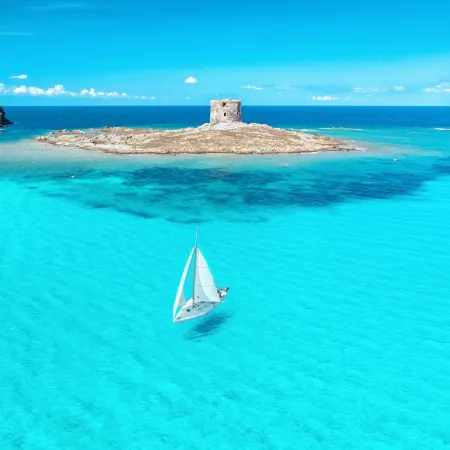 Gorgeous retreat just a few meters from the sea