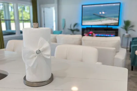 Panama City Beach ~ Havana Miami ~ 2 min to Beach ~ Jacuzzi ~ Game Room! Отели в г. Лагуна-Бич