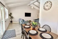 San Antonio Escape. Close to Lackland, SeaWorld, Fiesta Texas, and Riverwalk