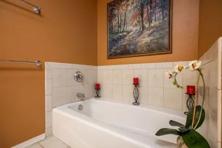 Private Condo, Hale Maluhia