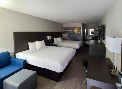 Clarion Pointe Statesville