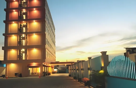 打拉根皇家酒店