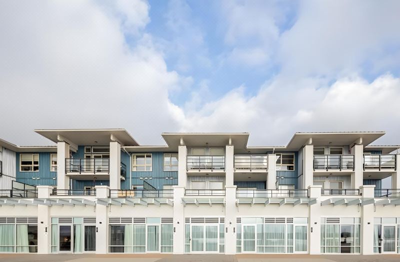 Steveston Waterfront Hotel